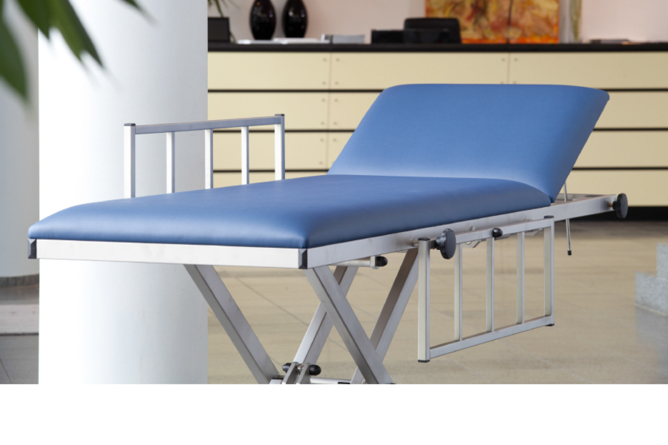 Tables et divans d�examens universels